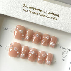 Elegant Pearl Flower Press On Nails