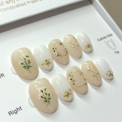 Japanese-Style Dried Flower Bouquet Press On Nails